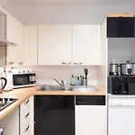 55M2 Bright And Modern Montparnasse